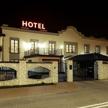 Hotel Notabene Swidnik  Exterior photo