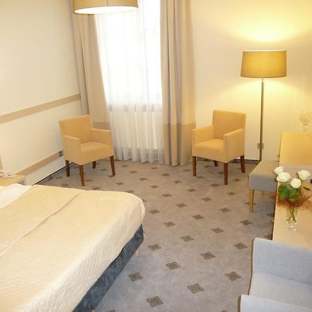 Hotel Notabene Swidnik  Exterior photo