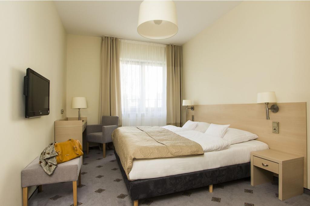 Hotel Notabene Swidnik  Room photo